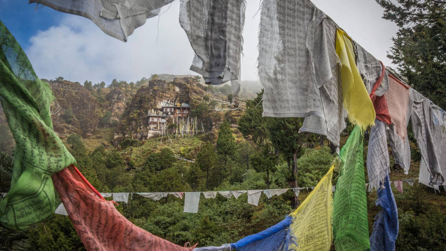 Bhutan-Bumdrak-Camp-Monastery-Oana-Dragan-2016-banner-2
