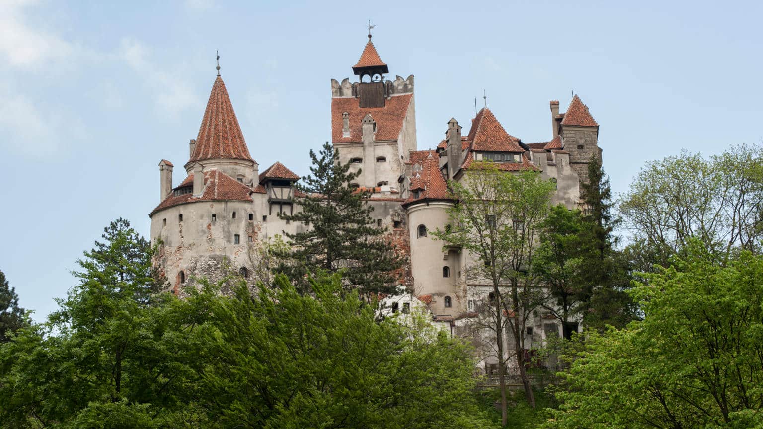 Romania-Sighisoara-Bran-Castle-Gary-Arndt-2011-cropped