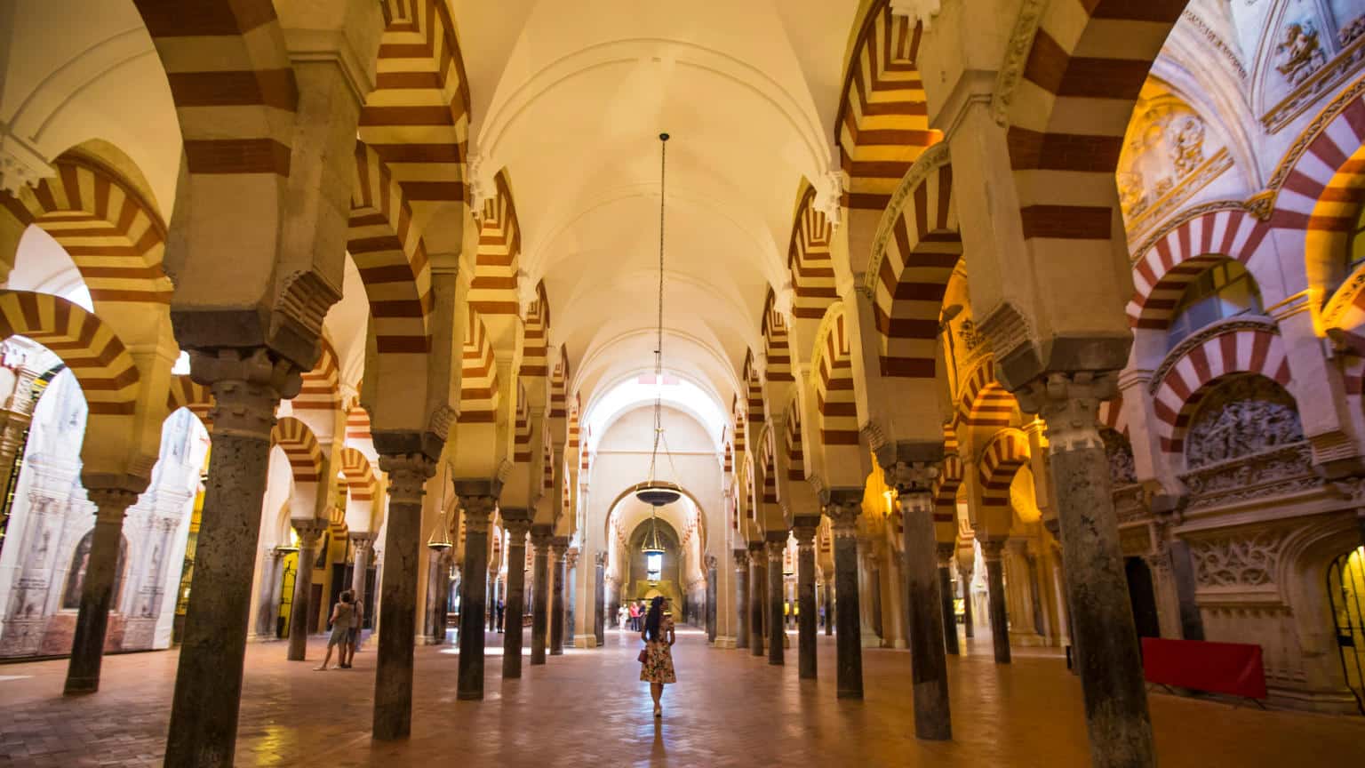 Spain-Cordoba-Mosque-Interior-Pillars