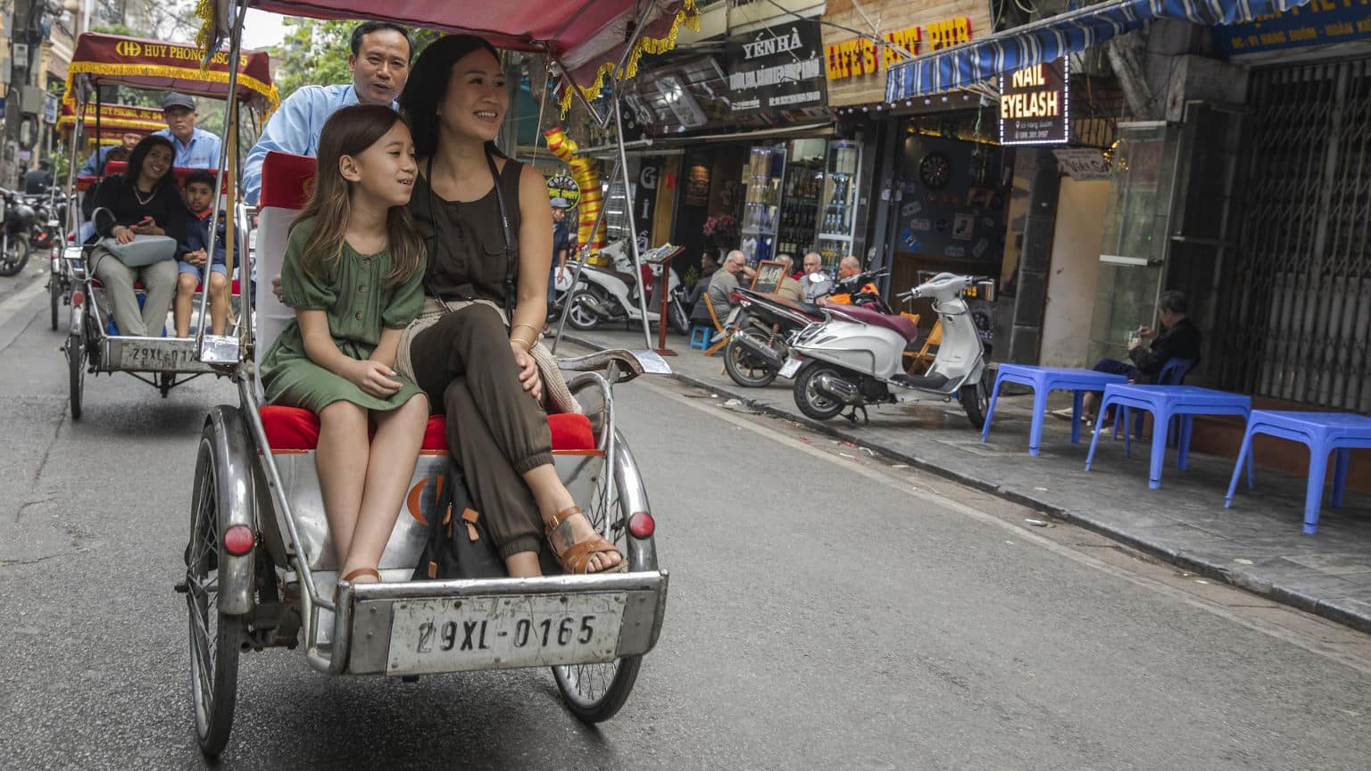 Vietnam Hanoi Cyclo City Tour Families Banner